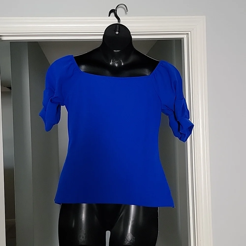 Cobalt Blue low cut top - Picture 2 of 2